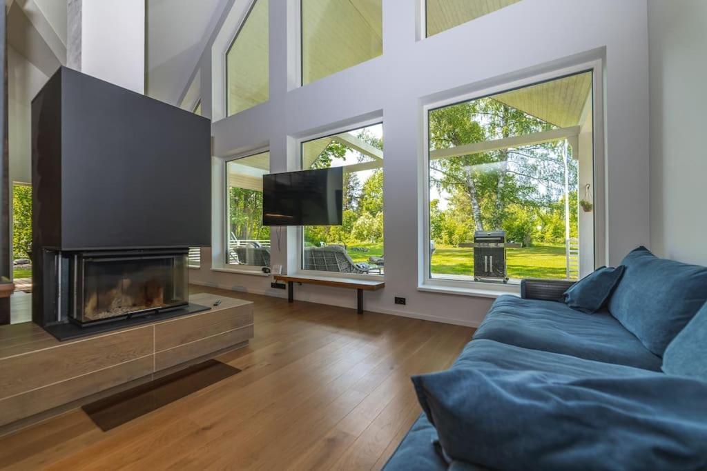 Modern Villa With Sauna & Hot Tub Hiiumaa Exterior foto