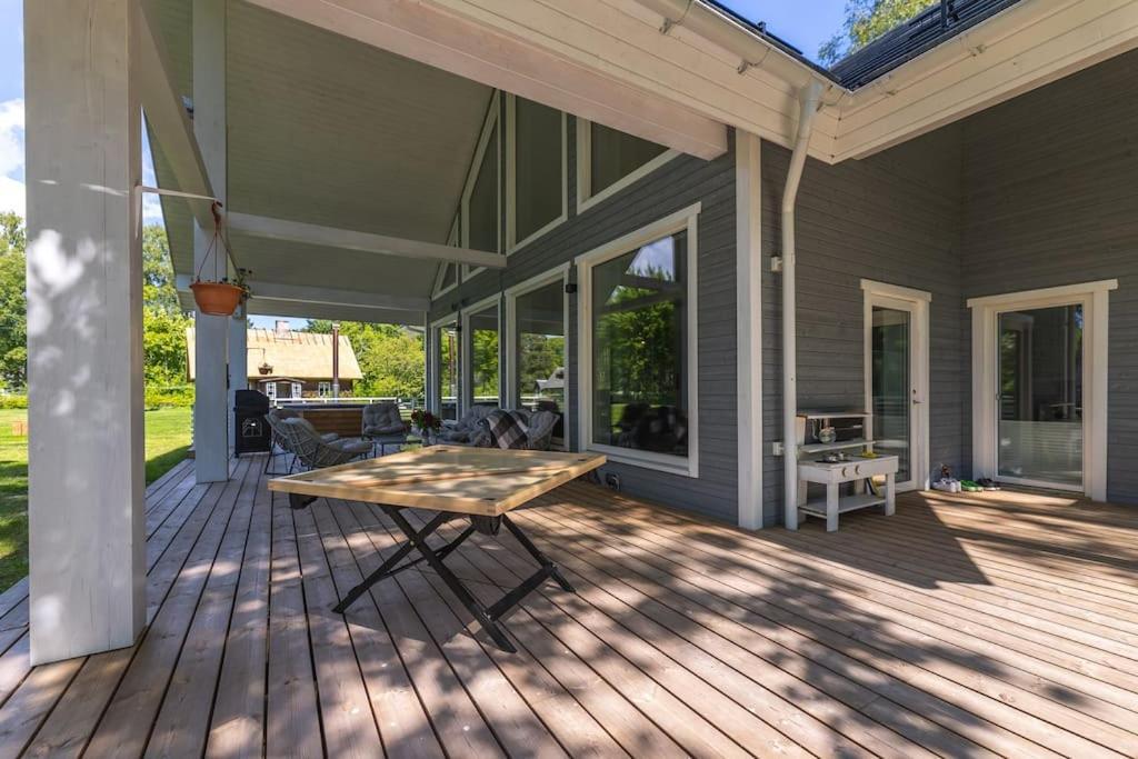 Modern Villa With Sauna & Hot Tub Hiiumaa Exterior foto